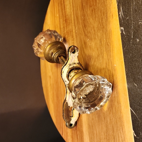 Vintage Clear Glass and Brass Door Knobs 2 attached Doorplates - Picture 1 of 16